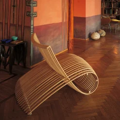 Sedia in legno di Marc Newson