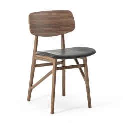 Sedia in legno di noce marrone Sila con sedile in pelle