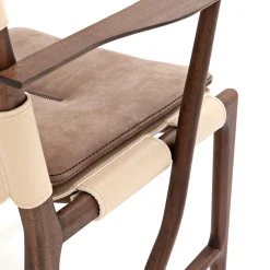Sedia Levante beige con braccioli di Massimo Castagna