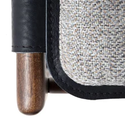Sedia Levante Dark con braccioli di Massimo Castagna