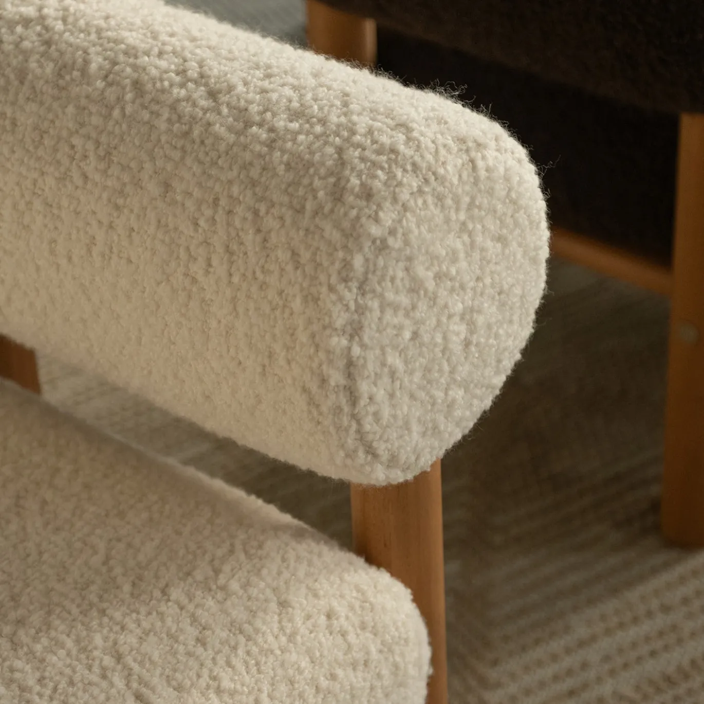 Sedia Lounge per Esterni Maitha in Alpaca Bouclé Bianco