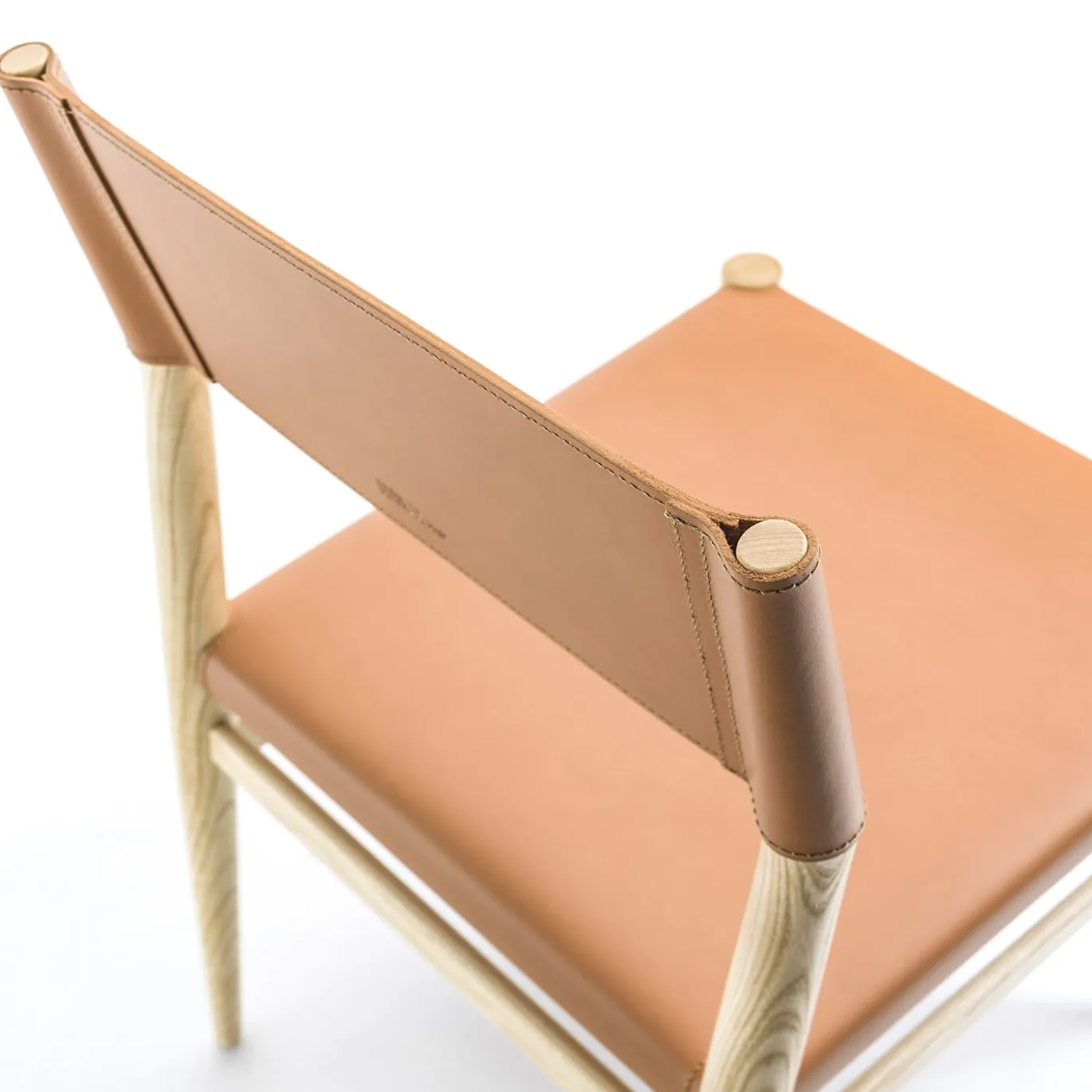 Sedia luminosa Ledermann di Tom Kelley