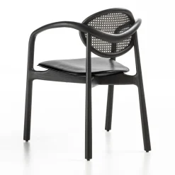 Sedia nera con braccioli Marlena di Studio Nove.3