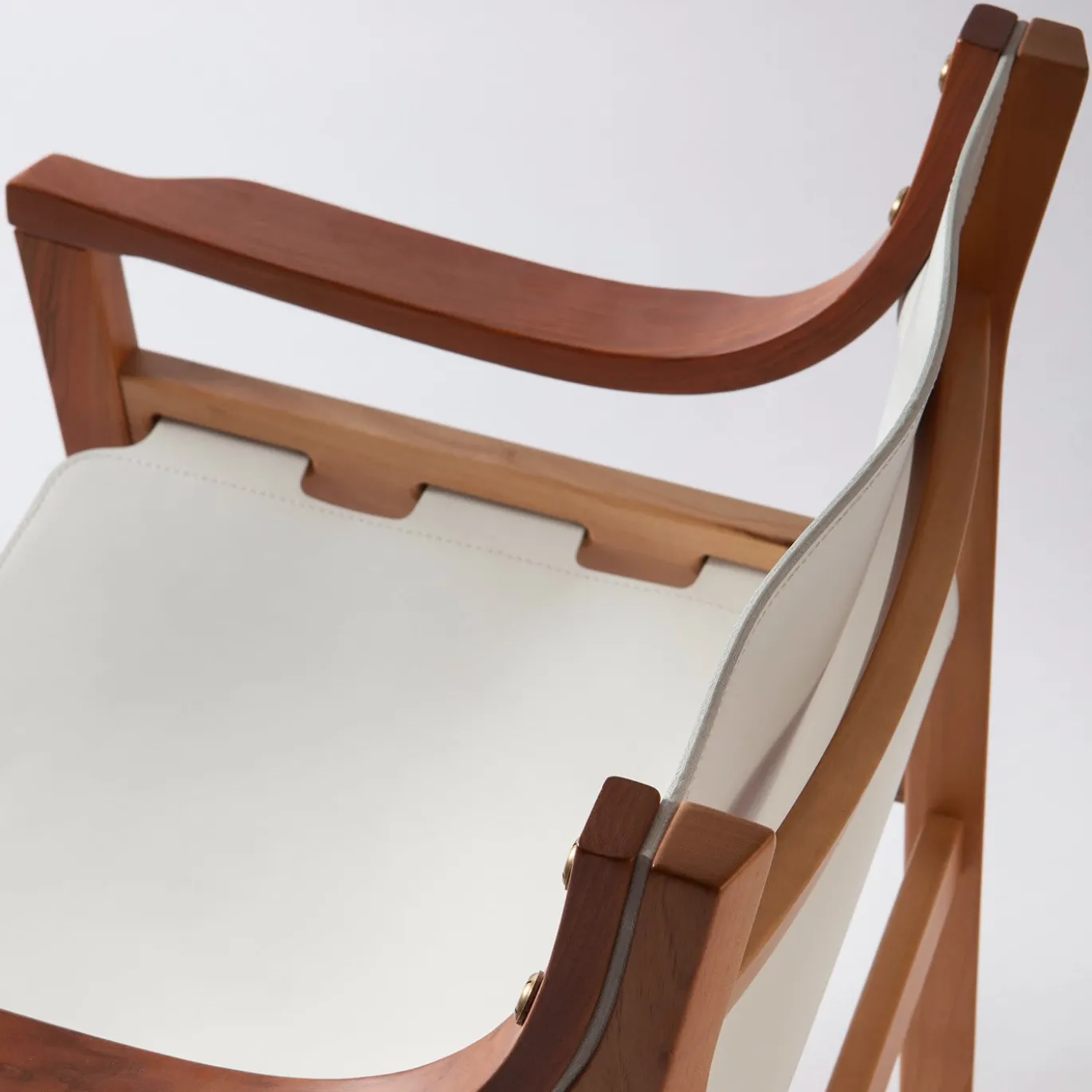 Sedia Old Livoni in Noce di Studio Livoni