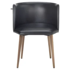 Sedia Pergy in pelle nera con gambe in noce