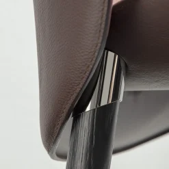 Sedia Petal di Constance Guisset
