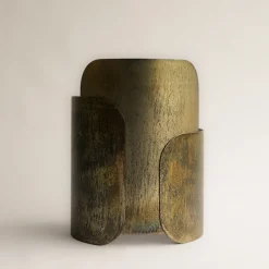 Sedia Pina in bronzo con seduta in legno by Gregory Beson
