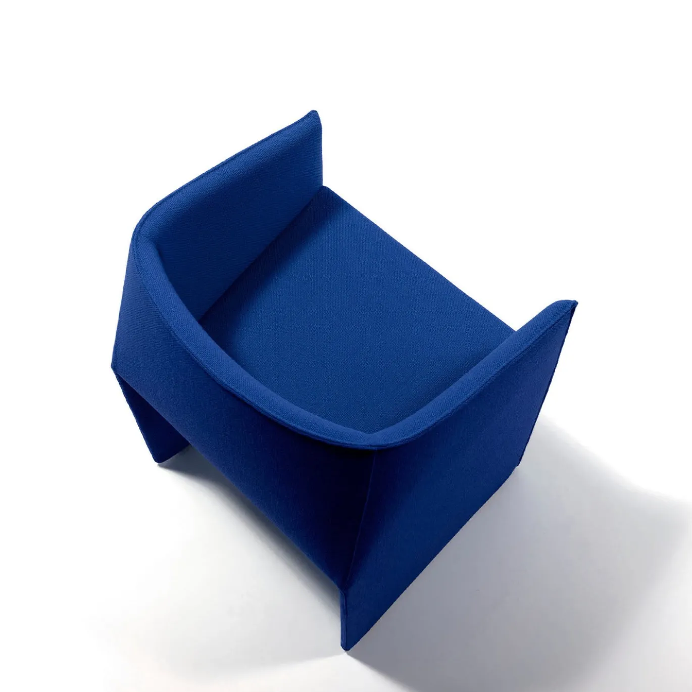 Sedia Plau Blue Tall on feet di Gabriele e Oscar Buratti