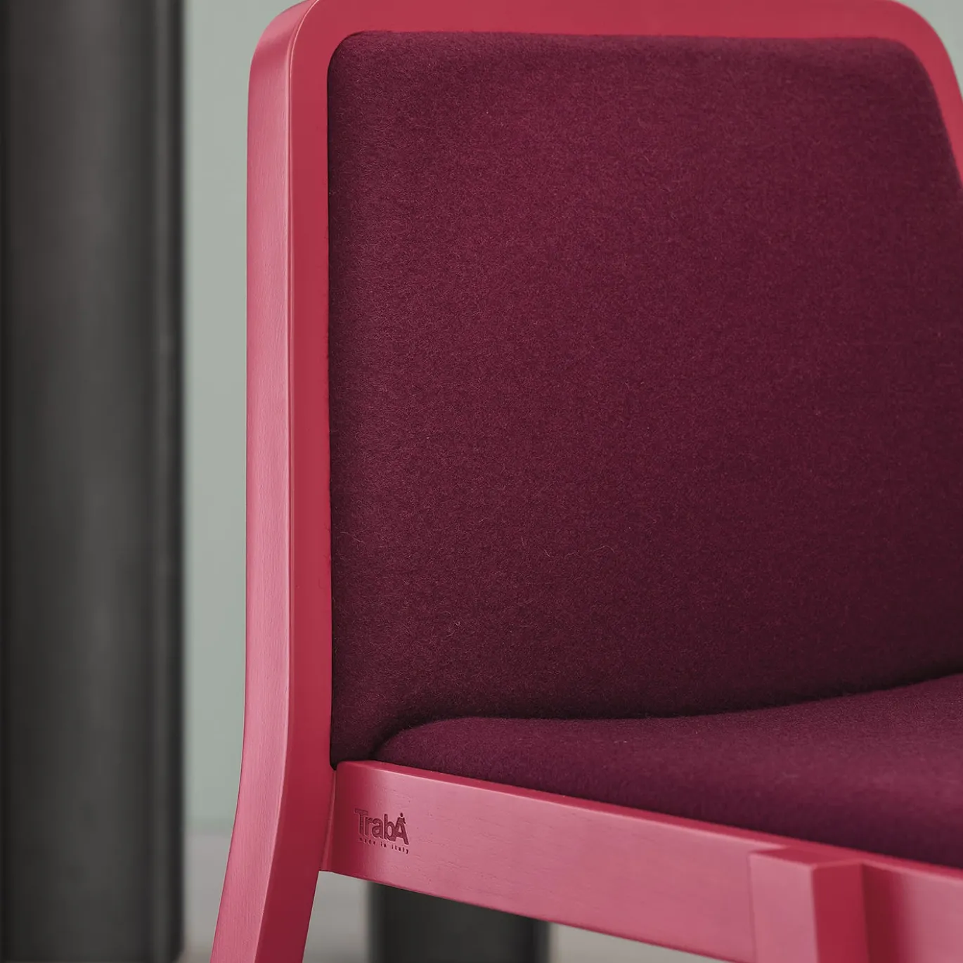 Sedia Roxanne Pink di Emilio Nanni