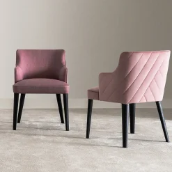 Sedia Royale Quilt in velluto rosa e rovere nero di Castello Lagravinese