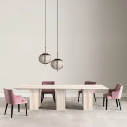 Sedia Royale Quilt in velluto rosa e rovere nero di Castello Lagravinese