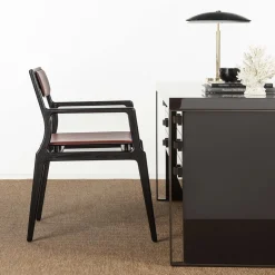 Sedia Roza in legno nero e pelle