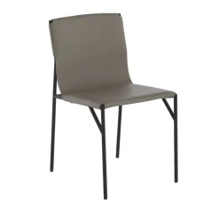 Sedia Tout Le Jour in pelle color taupe di Marc Thorpe
