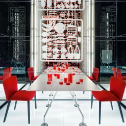 Sedia Vela Red di Lievore Altherr Molina