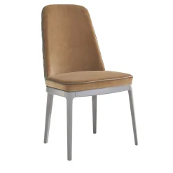 Sedia Xara Con Schienale Alto In Tessuto Beige E Legno Grigio