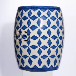 Seduta in ceramica con motivo geometrico Stelle Blu