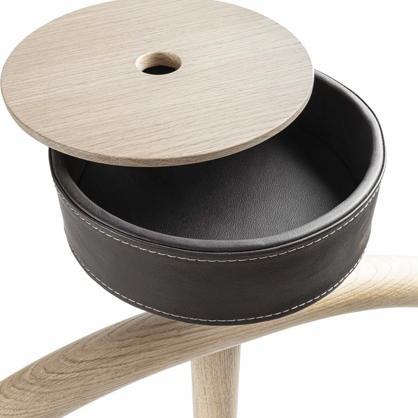 Servomuto Patrick in legno di rovere con base in marmo nero