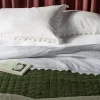 Set da letto in lino bianco con pizzo siciliano