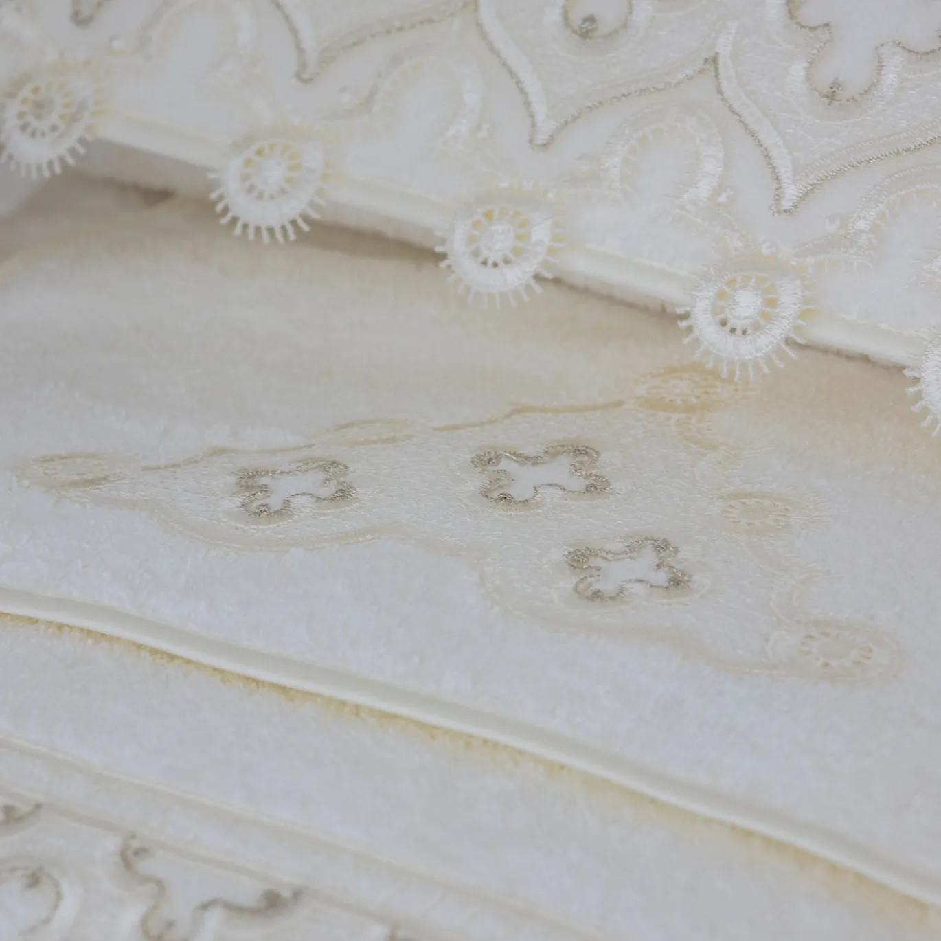 Set di 3 asciugamani da bagno Ducale in cotone avorio
