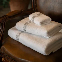 Set di Asciugamani Ricamati TWILL in Cotone Spugna