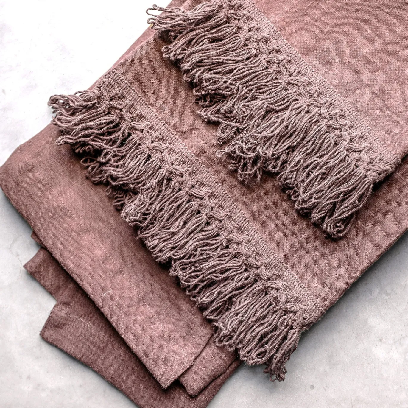 Set di asciugamani rosa vintage con frangia lunga