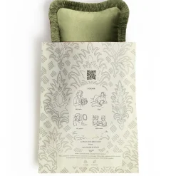 Set di 2 Cuscini Micro The Gift in velluto verde con frange
