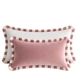 Set di due cuscini Happy bicolore bianchi e rosa con frange