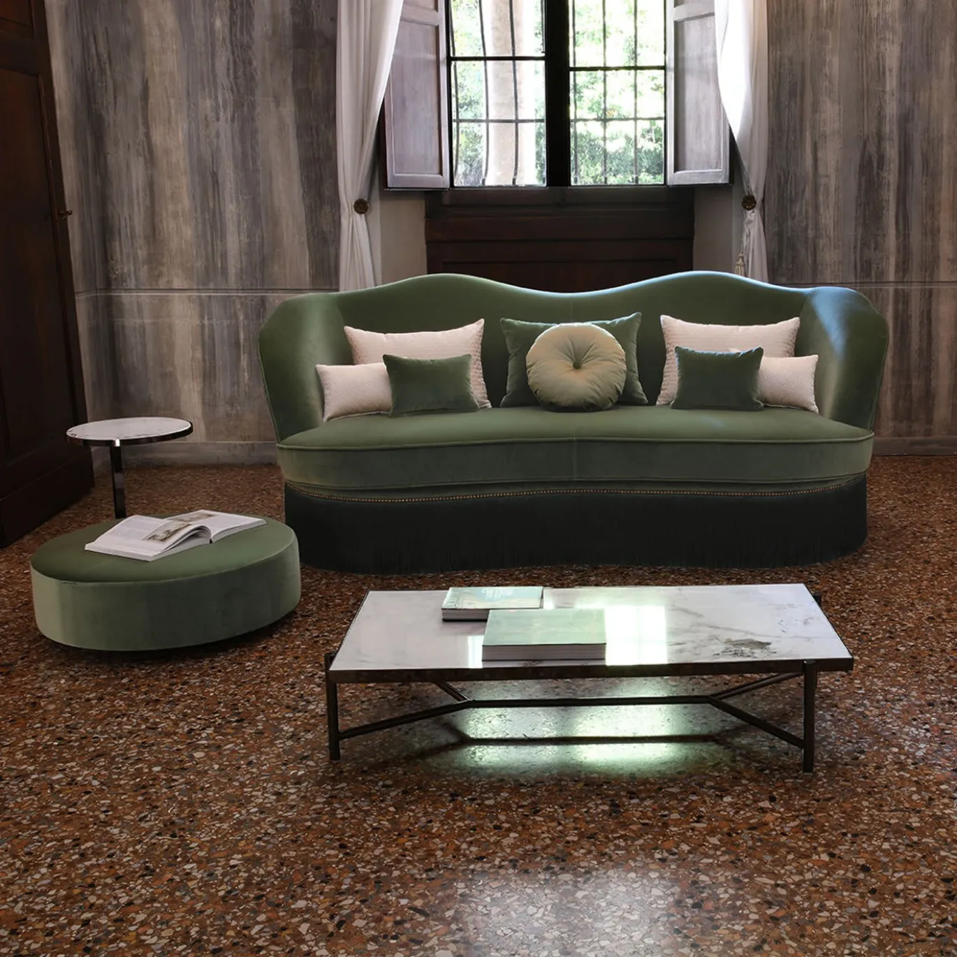 Set di pouf e tavolino verde Febe
