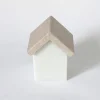 Set di 2 sculture a forma di casetta in marmo di Carrara e Portogallo di Paola Giubbani