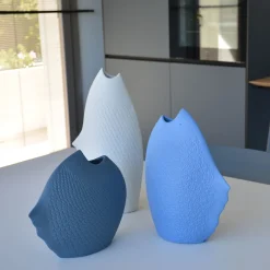 Set di 3 vasi decorativi a forma di pesce bianchi e azzurri