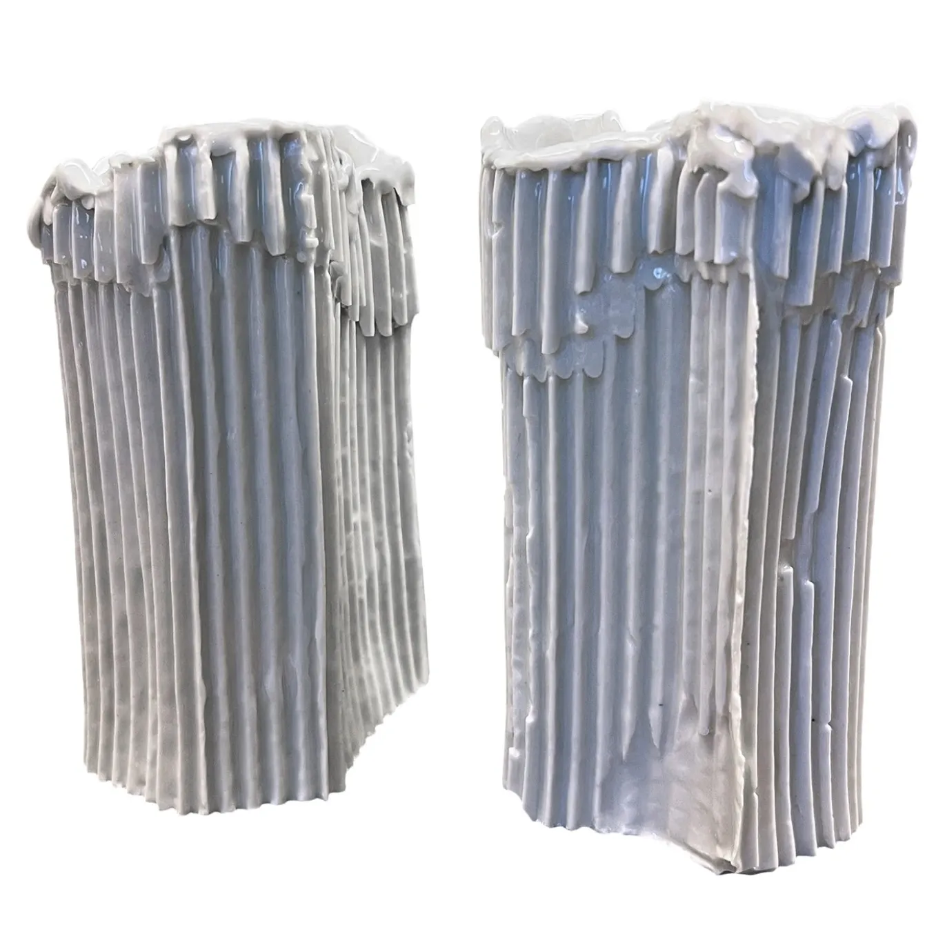 Set di 2 vasi scultorei Ivory 3&4 in porcellana