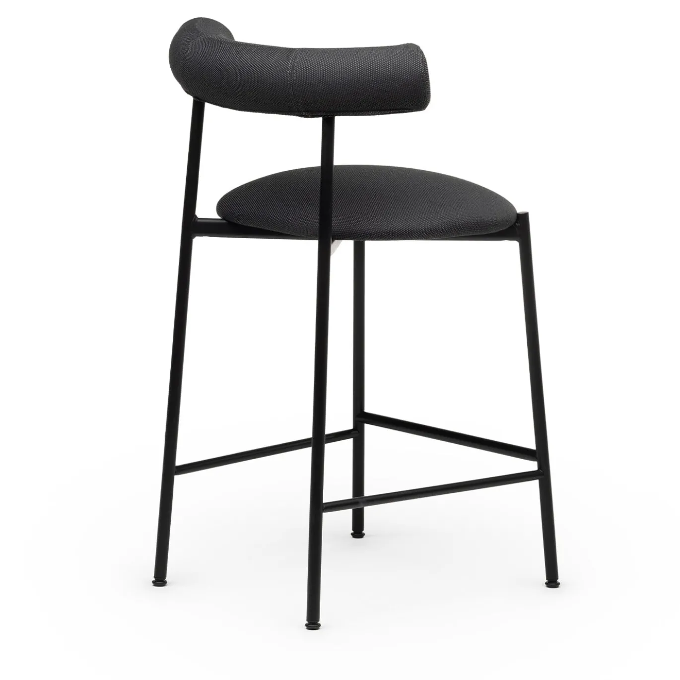 Sgabello basso nero Pampa SG-65 di Studio Pastina