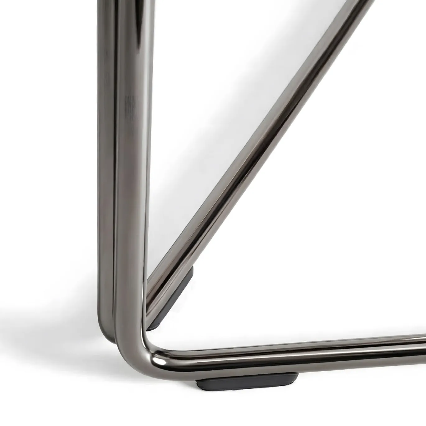 Sgabello da bancone Flow Alto in metallo con finitura Ultrablack