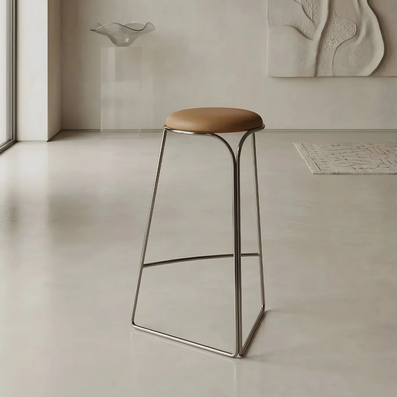 Sgabello da bancone Flow Alto in metallo con finitura Ultrablack