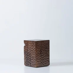Sgabello Moka intagliato Quartus I