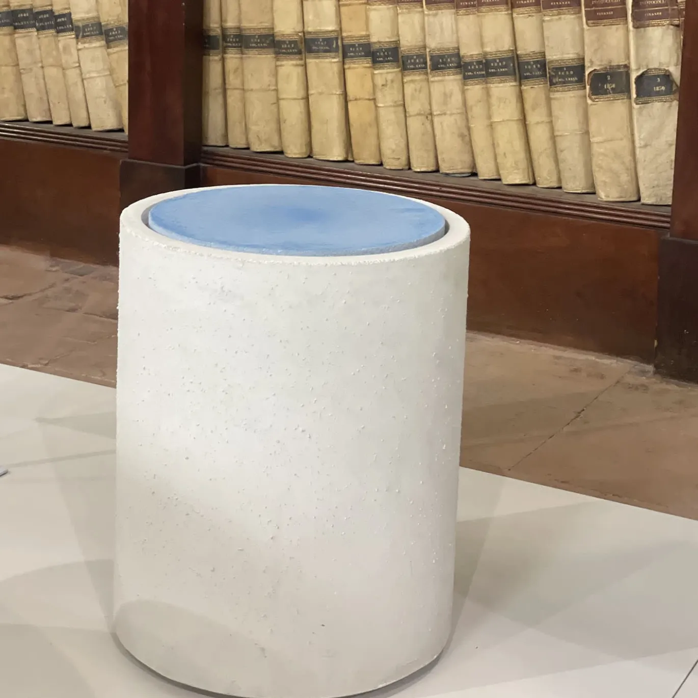 Sgabello Occhio DN