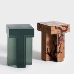 Sgabello Plus in resina verde