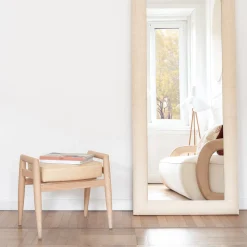 Sgabello Seth in rafia camel della Collezione Riviera