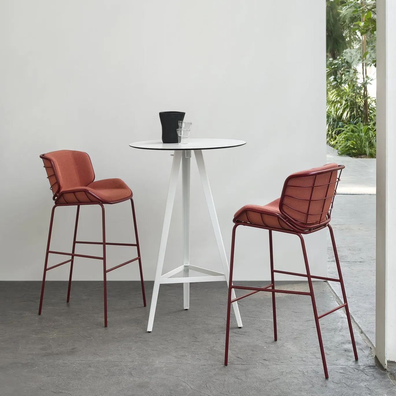 Sgabello Skin Red di Giacomo Cattani