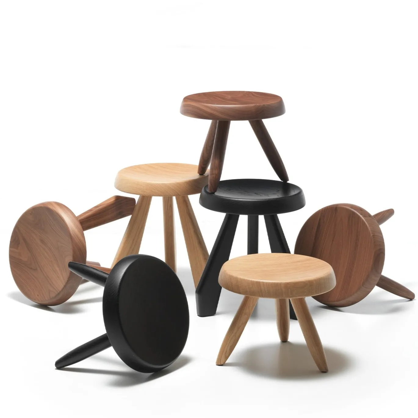 Sgabello Tabouret Berger di Charlotte Perriand
