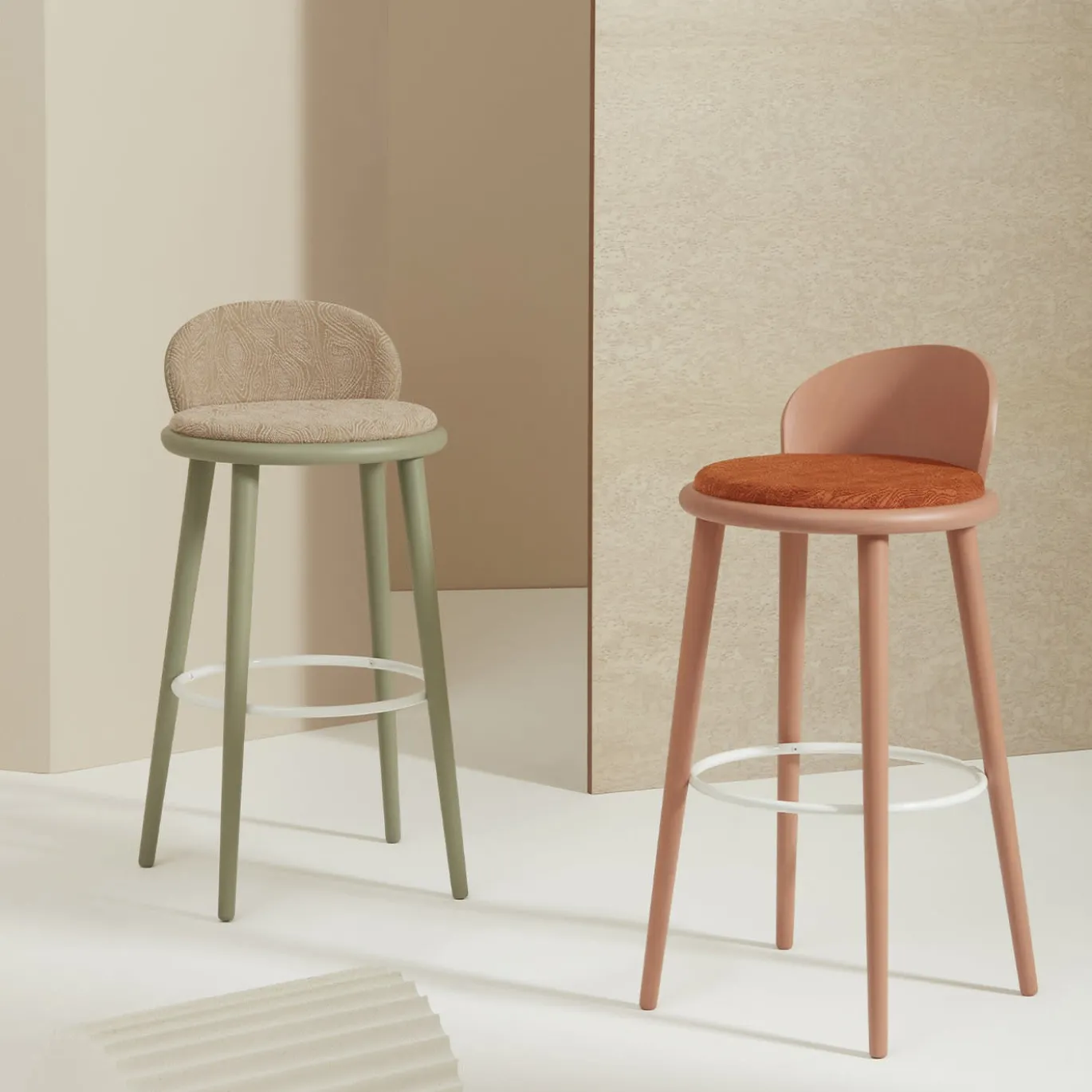 Sgabello Veretta 929 Green di Cristina Celestino