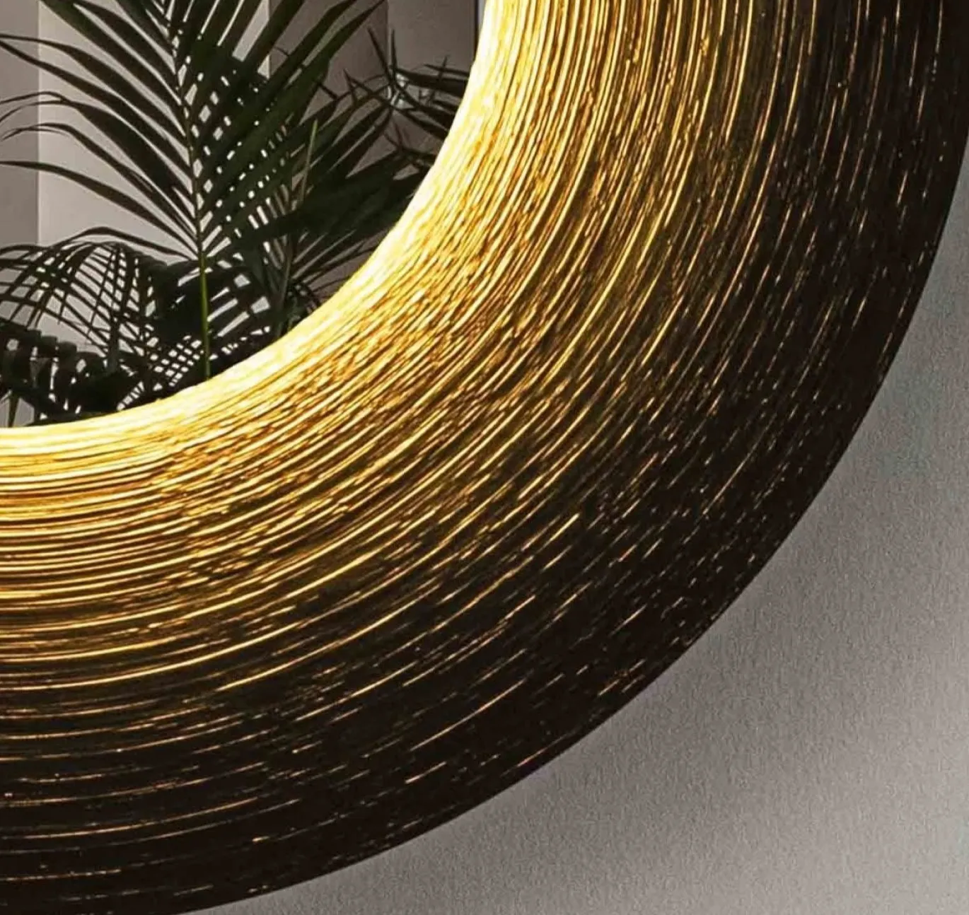Sole Specchio Tondo Luminoso Decorato Con Resina Spazzolata Concentrica Color Oro E Bronzo
