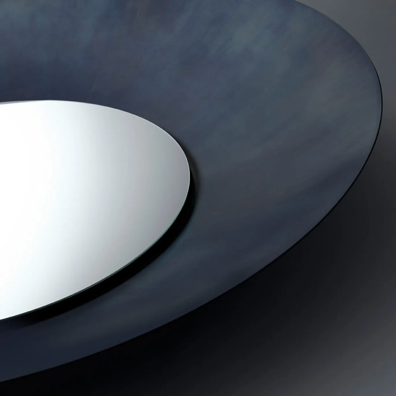 Specchio da parete Brame in acciaio inossidabile con luce LED di R&D De Castelli
