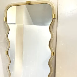 Specchio da parete Torciglione in vetro dorato