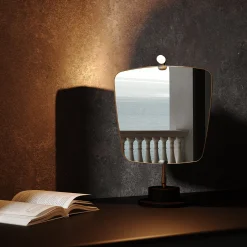 Specchio da tavolo Lucinda in ottone con luce LED