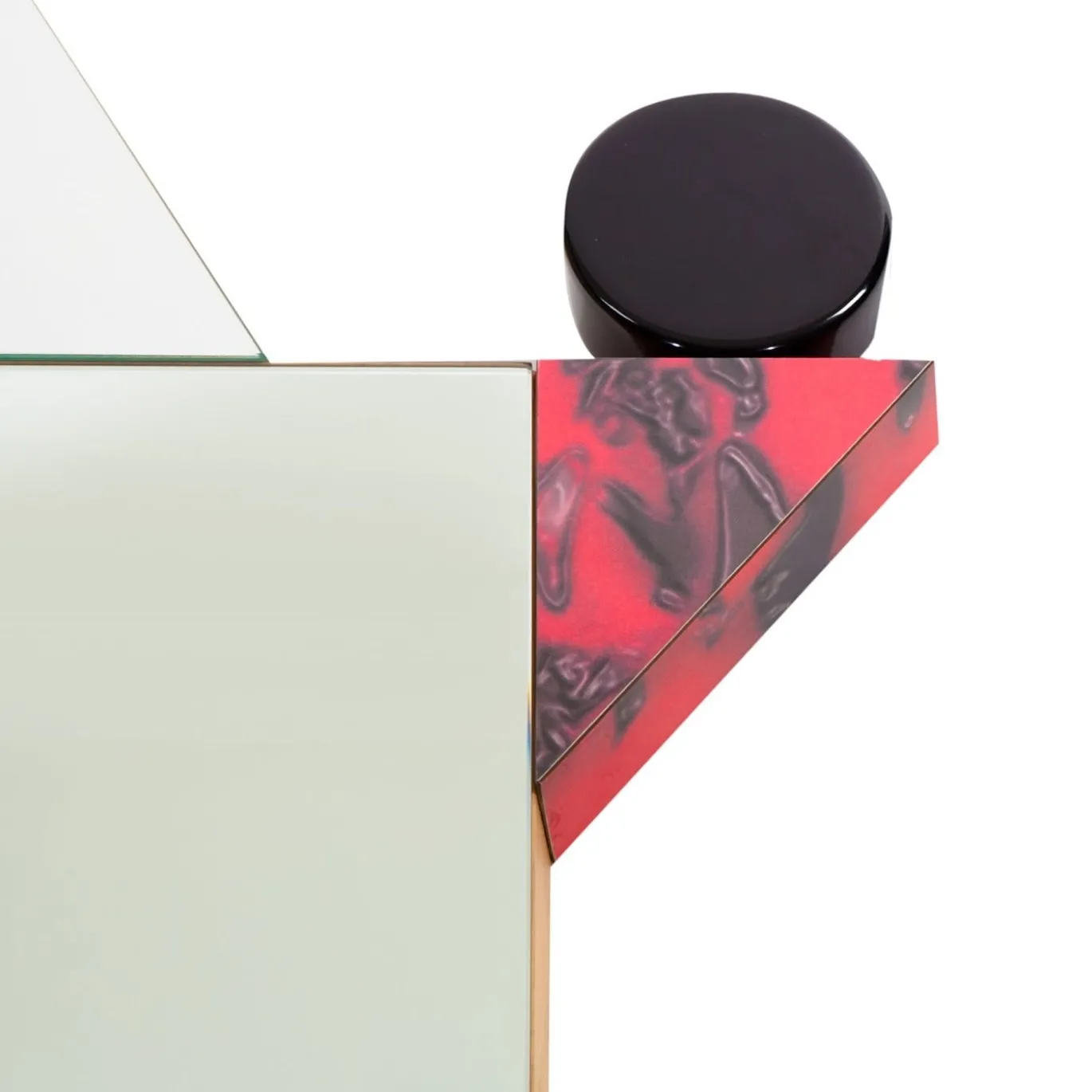 Specchio Diva di Ettore Sottsass - Memphis Milano