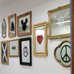 Specchio N.11 Peace Sign Mirror