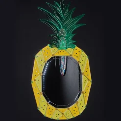 Specchio Pineapple Dreams in Vetro Giallo di Bradley Theodore