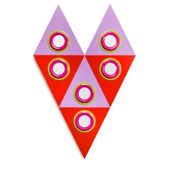 Specchio triangolare Kama di Kumar La Noce