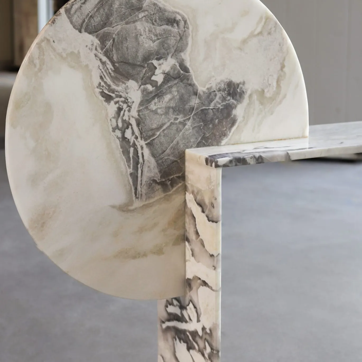 SSC104 Console scultorea in marmo